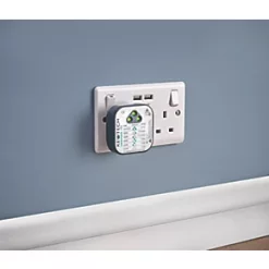 Kewtech Kewcheck 103 13A Socket Tester 230V AC 13 Kewtech Kewcheck 103 13A Socket Tester 230V AC -Electrical Testers Sales 45558 A5